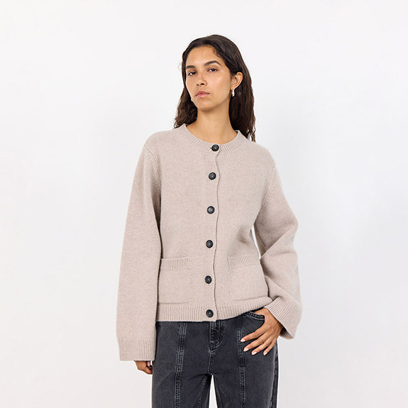 Perle 9 Cardigan Griege LEVETE ROOM