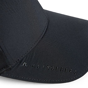 reveal-cap-black-j-lindeberg.jpg